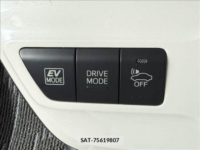Toyota PRIUS 2016-08 8661039-3