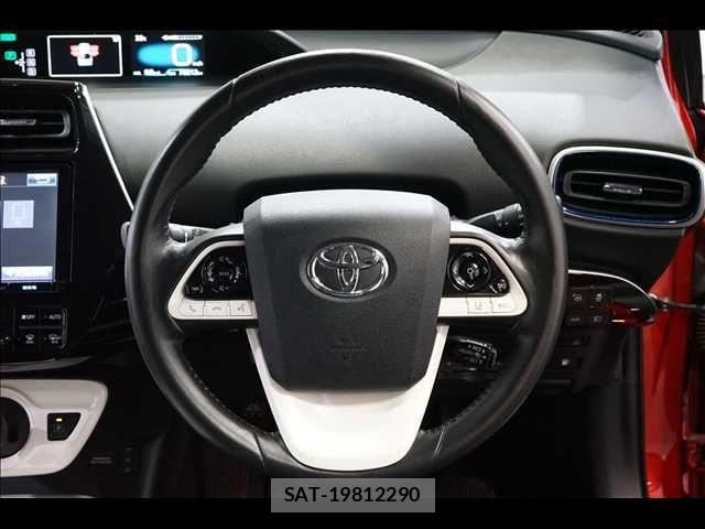Toyota PRIUS 2016-06 8661026-9