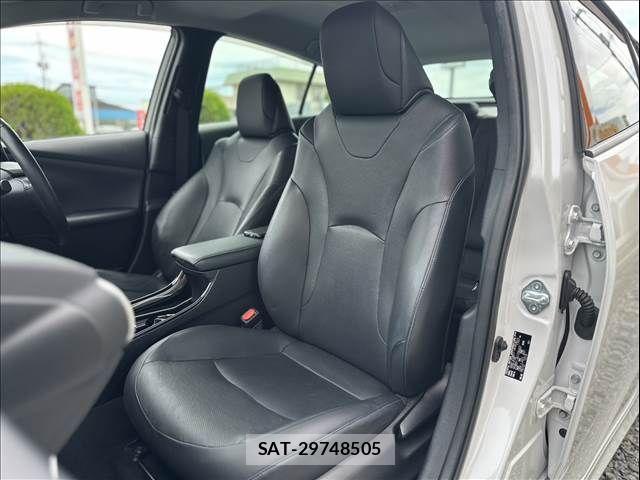 Toyota PRIUS 2020-08 8666742-16