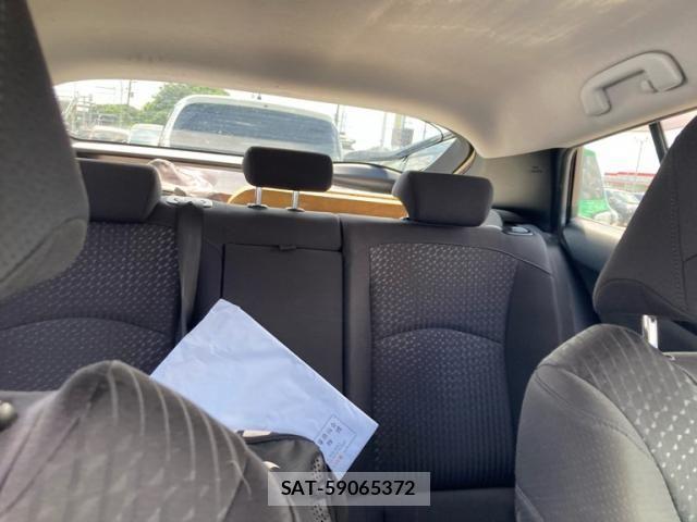 Toyota PRIUS 2015-12 8661063-9