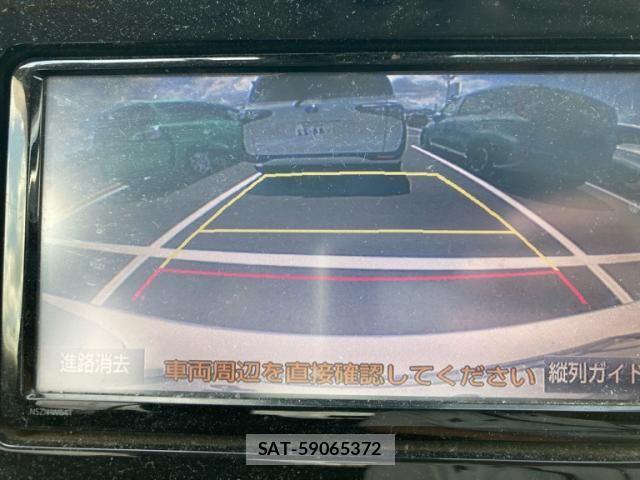 Toyota PRIUS 2015-12 8661063-11