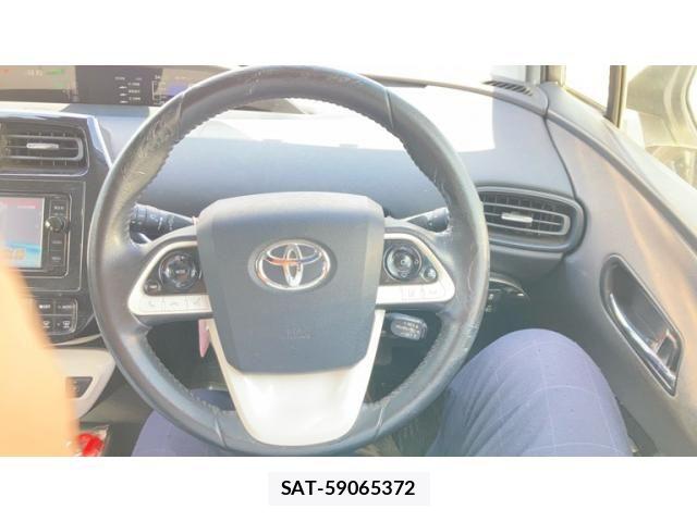 Toyota PRIUS 2015-12 8661063-7