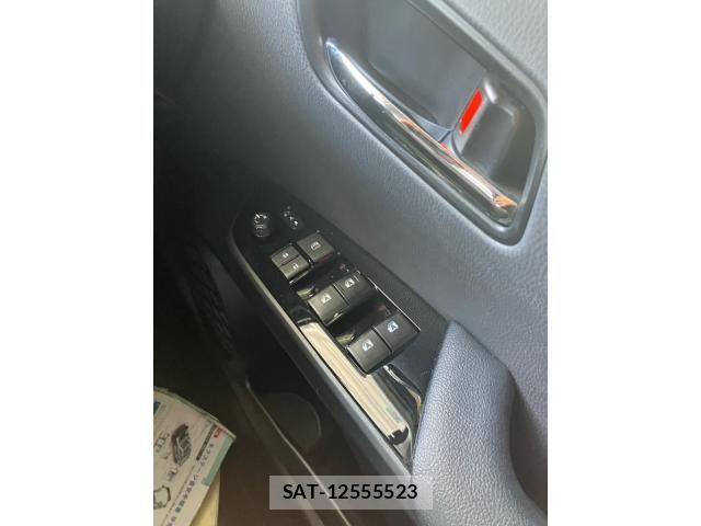 Toyota PRIUS 2018-03 8661041-19