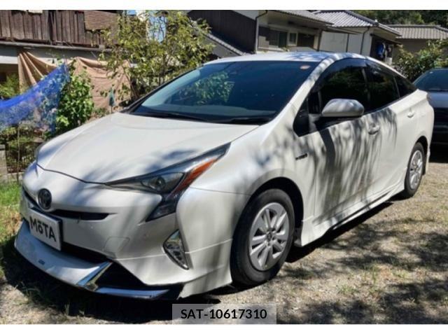 Toyota PRIUS 2018-06 8661042-0