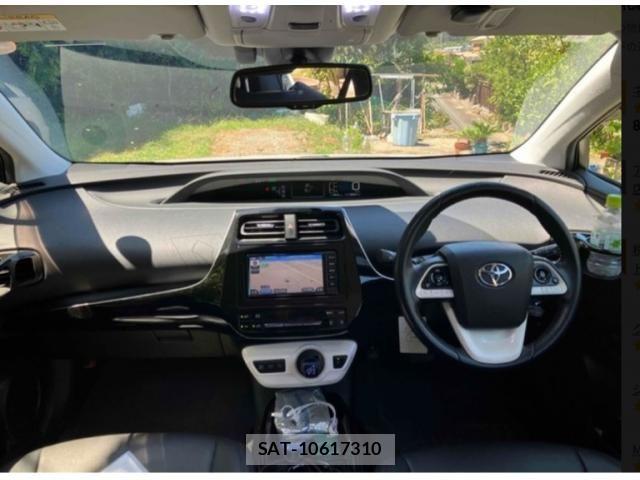 Toyota PRIUS 2018-06 8661042-2