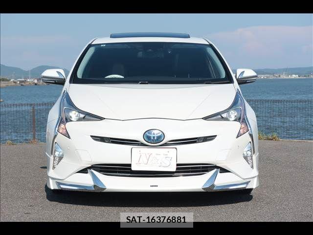 Toyota PRIUS 2016-01 8661021-1
