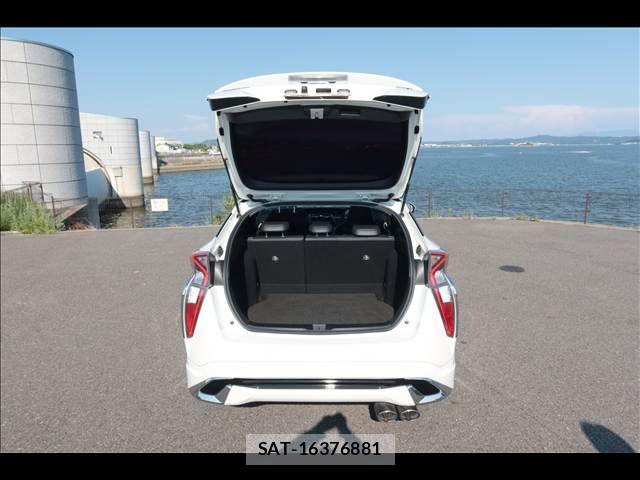 Toyota PRIUS 2016-01 8661021-29