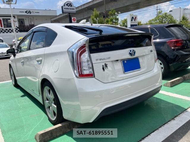 Toyota PRIUS 2012-04 8661080-9