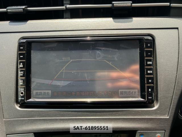Toyota PRIUS 2012-04 8661080-18