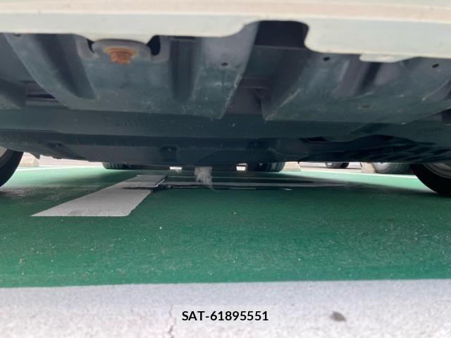 Toyota PRIUS 2012-04 8661080-25