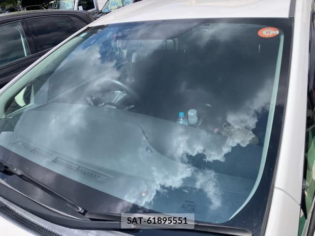 Toyota PRIUS 2012-04 8661080-4