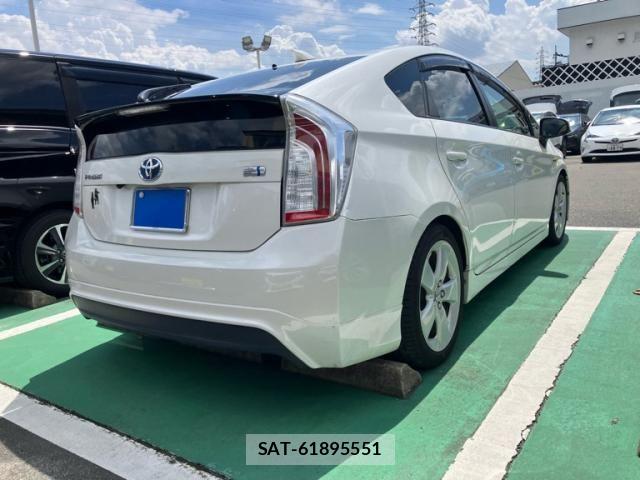 Toyota PRIUS 2012-04 8661080-8
