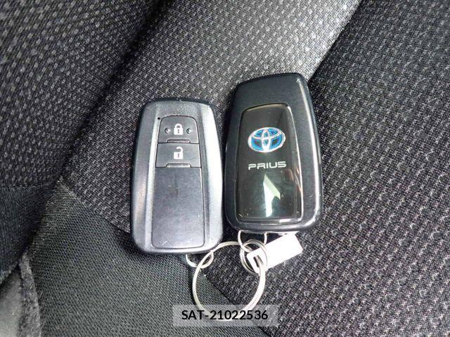 Toyota PRIUS 2021-07 8666748-28