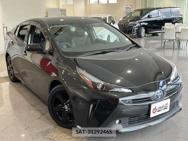 Toyota PRIUS 2022-10 8661009-16