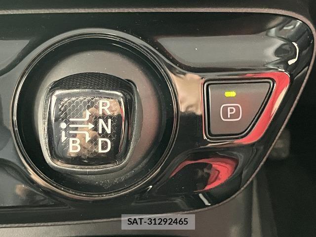 Toyota PRIUS 2022-10 8661009-6