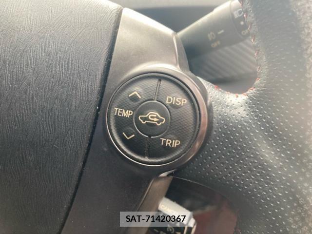 Toyota PRIUS 2014-01 8661069-12