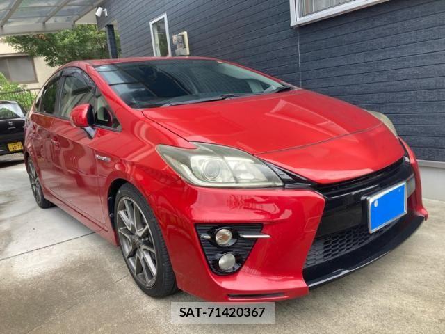 Toyota PRIUS 2014-01 8661069-1