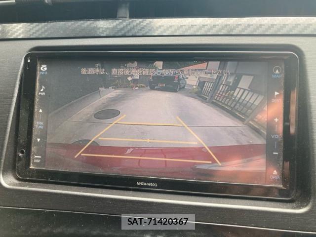 Toyota PRIUS 2014-01 8661069-19