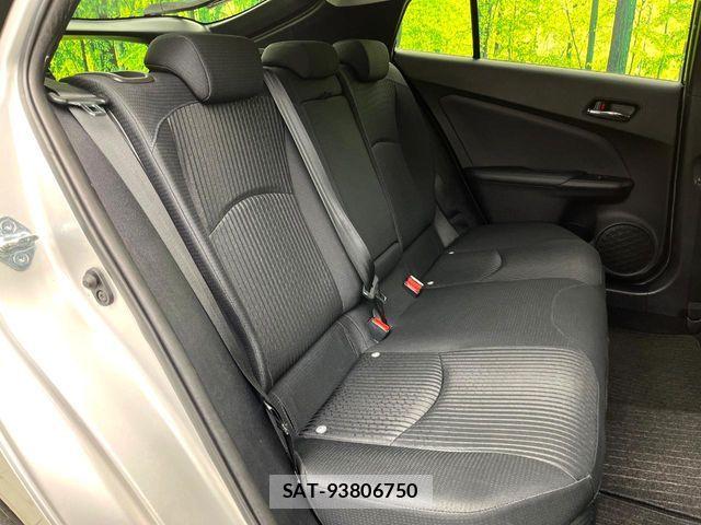 Toyota PRIUS 2017-12 8686319-9