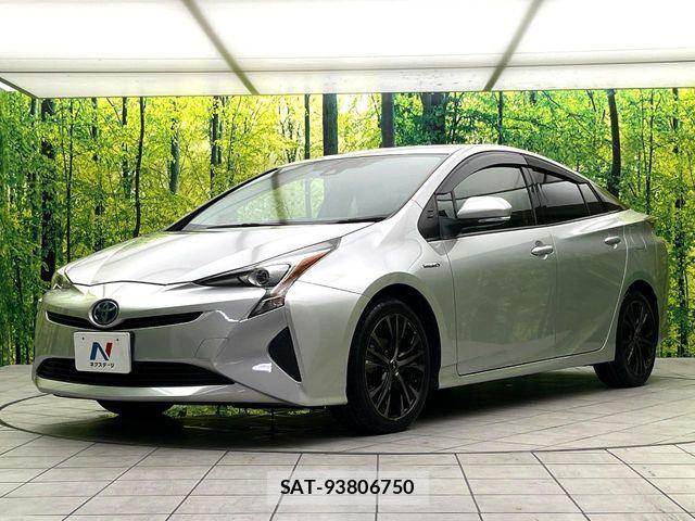 Toyota PRIUS 2017-12 8686319-15