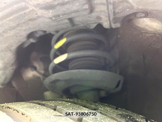 Toyota PRIUS 2017-12 8686319-19
