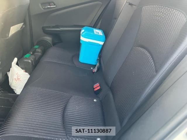Toyota PRIUS 2018-01 8686334-13