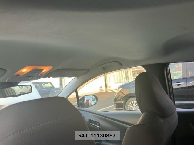 Toyota PRIUS 2018-01 8686334-14