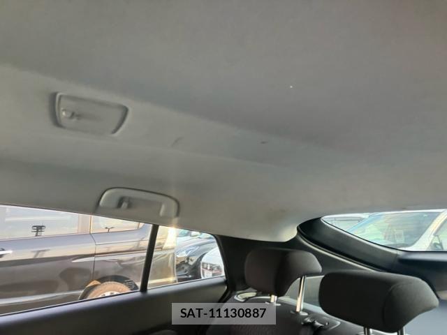 Toyota PRIUS 2018-01 8686334-15