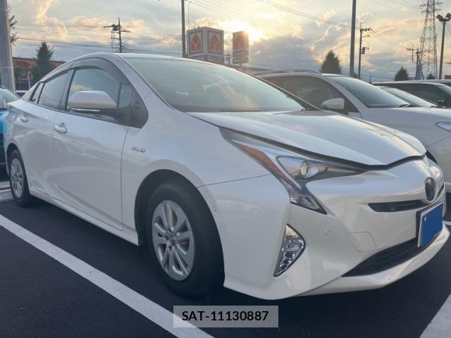 Toyota PRIUS 2018-01 8686334-1