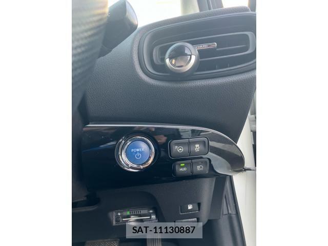 Toyota PRIUS 2018-01 8686334-19