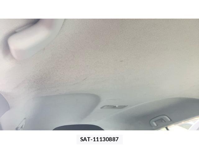 Toyota PRIUS 2018-01 8686334-28
