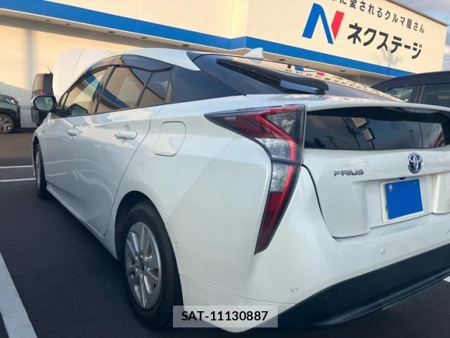 Toyota PRIUS 2018-01 8686334-4