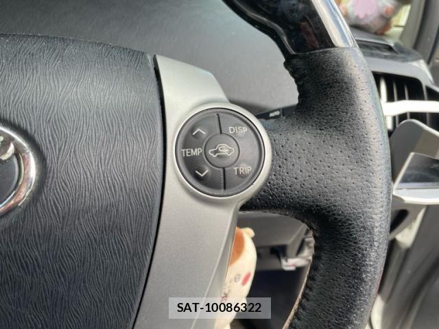 Toyota PRIUS 2012-09 8686346-11