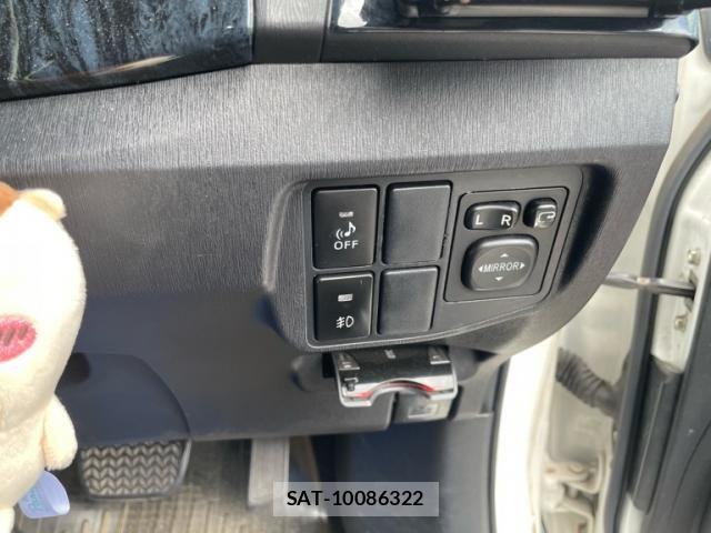 Toyota PRIUS 2012-09 8686346-13
