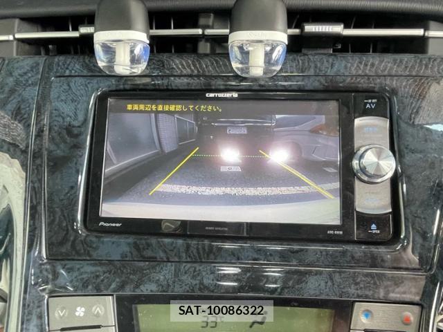 Toyota PRIUS 2012-09 8686346-16