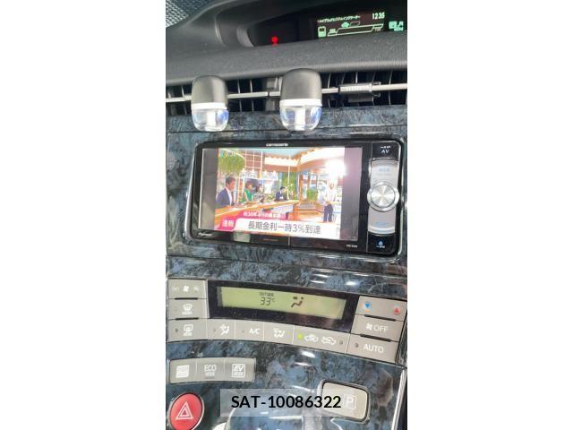 Toyota PRIUS 2012-09 8686346-19