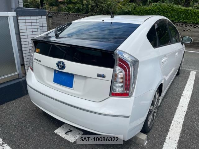 Toyota PRIUS 2012-09 8686346-3