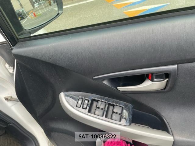 Toyota PRIUS 2012-09 8686346-7