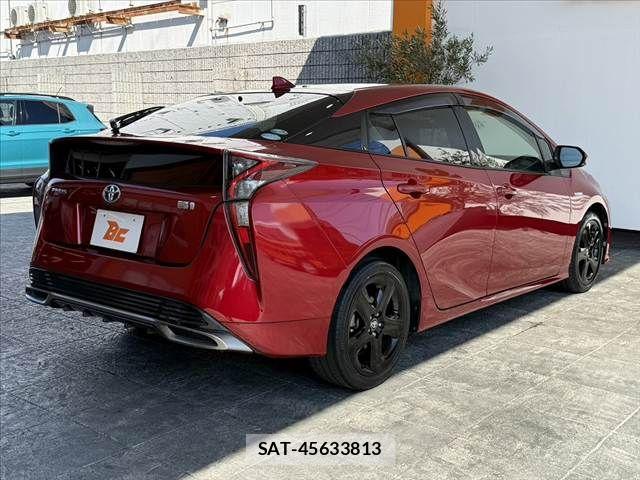 Toyota PRIUS 2016-01 8686315-14