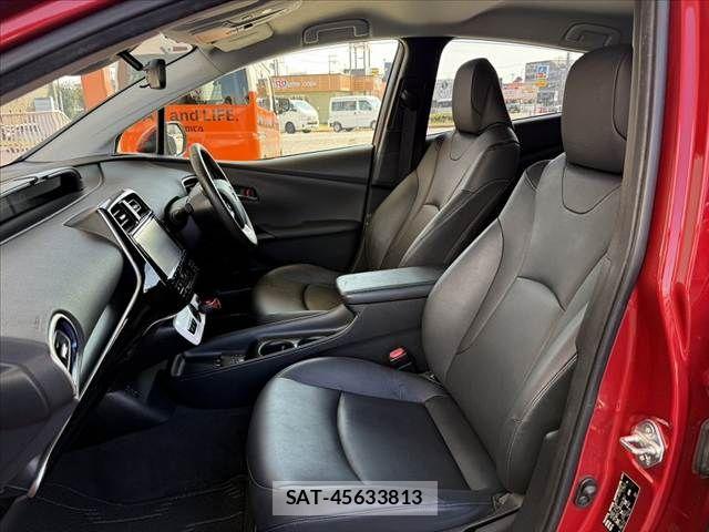 Toyota PRIUS 2016-01 8686315-16