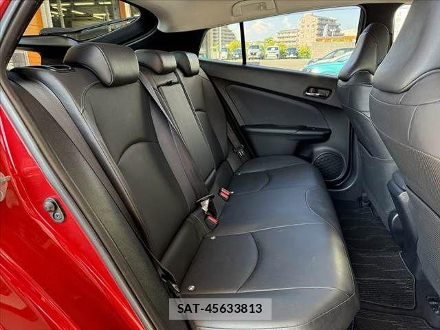 Toyota PRIUS 2016-01 8686315-17
