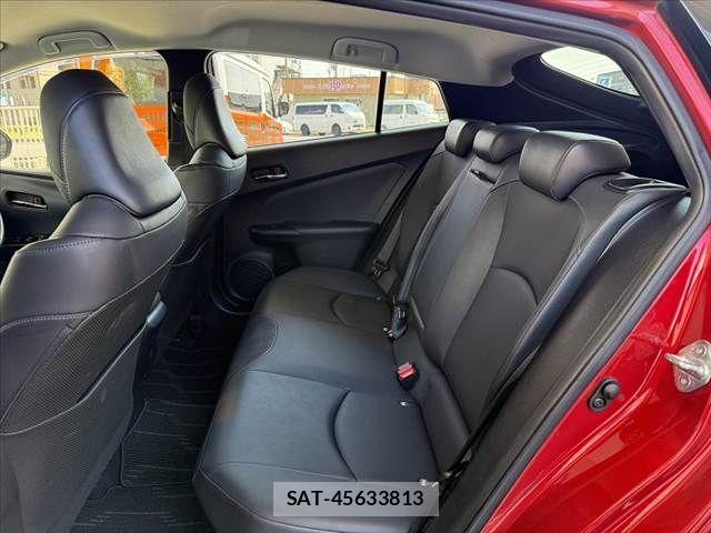Toyota PRIUS 2016-01 8686315-18