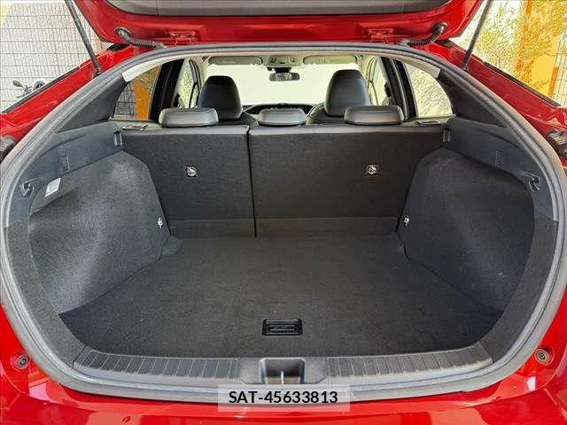 Toyota PRIUS 2016-01 8686315-19