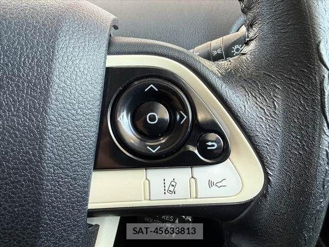 Toyota PRIUS 2016-01 8686315-23