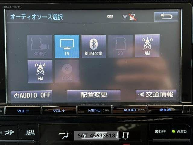 Toyota PRIUS 2016-01 8686315-25