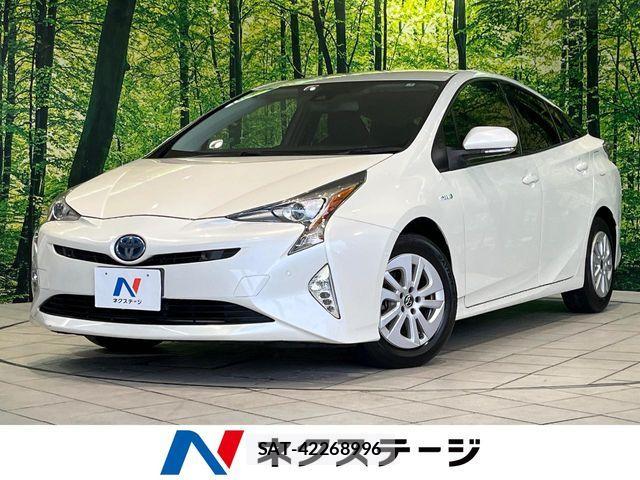 Toyota PRIUS 2017-01 8686304-0