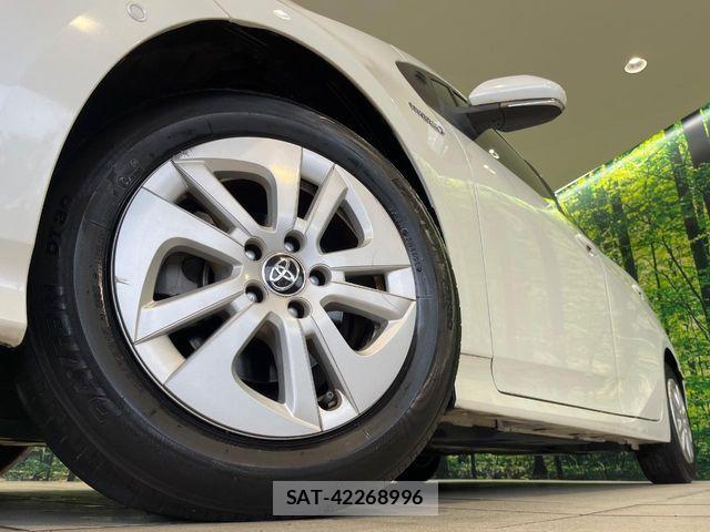 Toyota PRIUS 2017-01 8686304-12