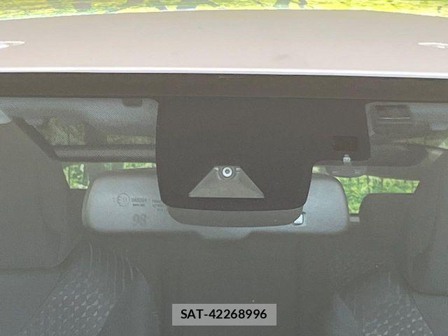 Toyota PRIUS 2017-01 8686304-4