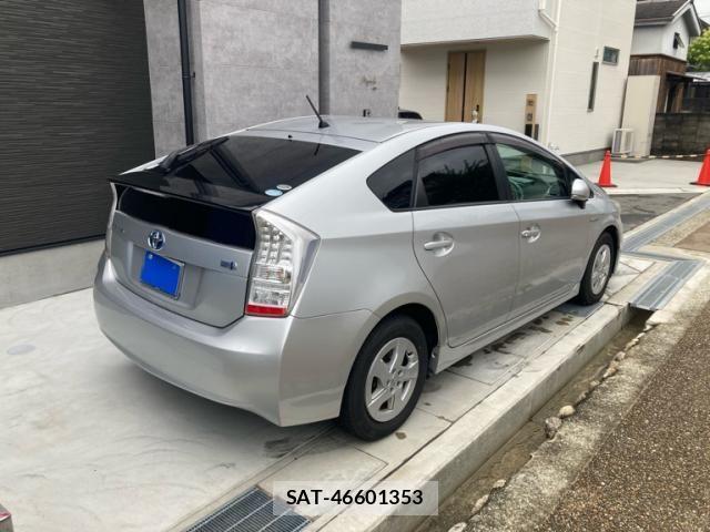 Toyota PRIUS 2009-10 8686360-3
