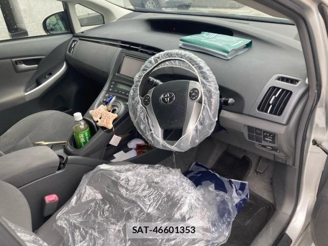 Toyota PRIUS 2009-10 8686360-4